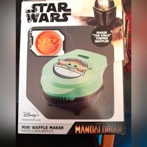 Star wars mini waffle maker